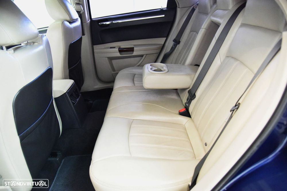 Chrysler 300 C 3.0 CRD - 34