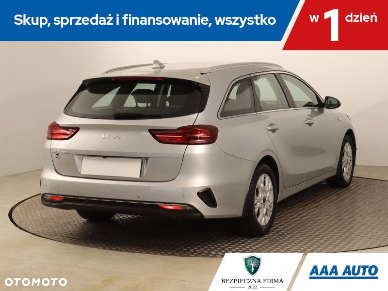 Kia Ceed - 7