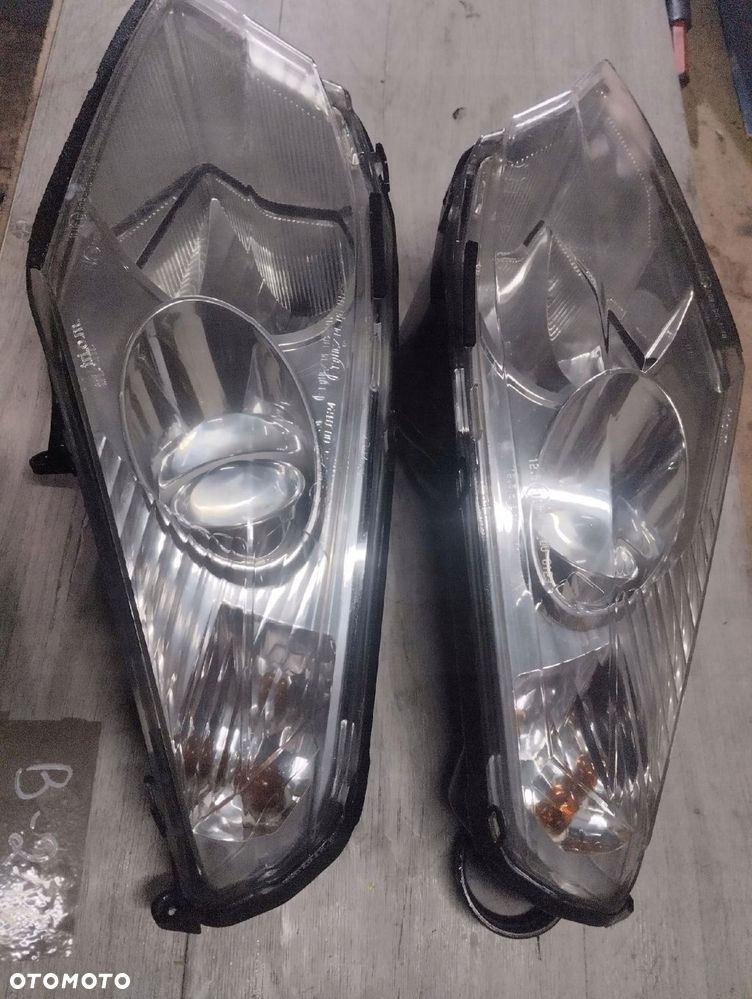 lampa reflektor ksenon komplet peugeot satelis 125 - 3