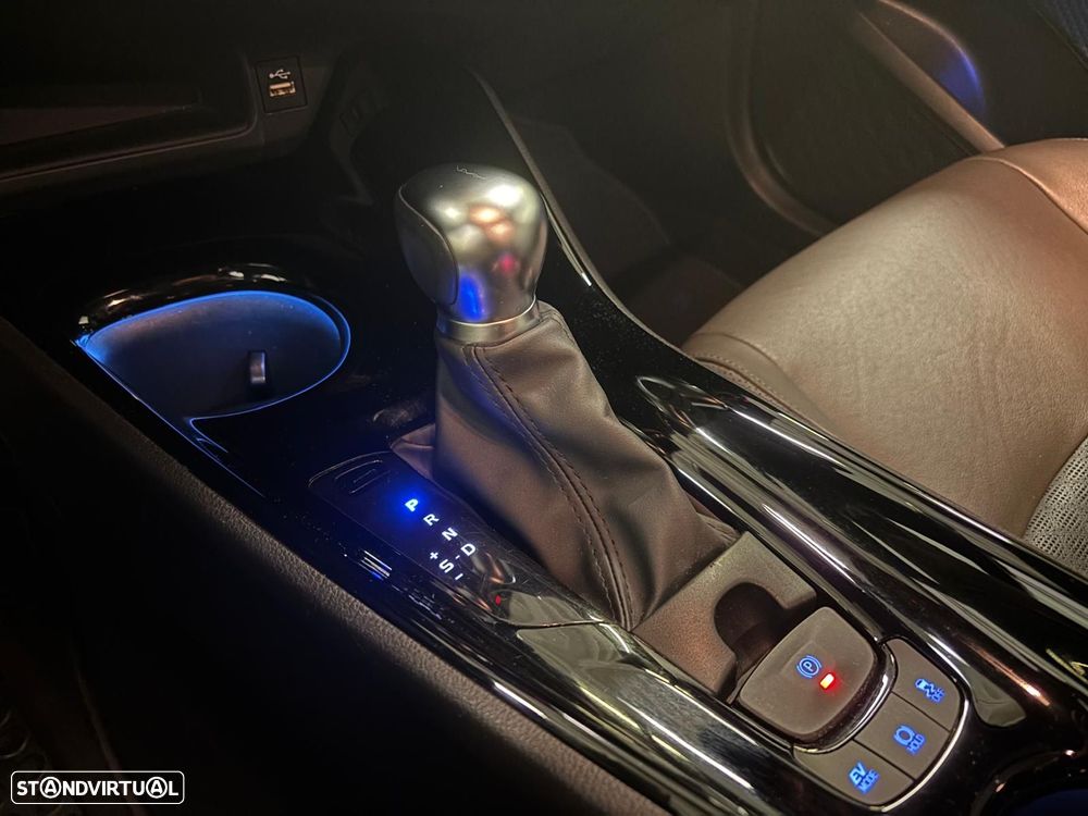 Toyota C-HR 2.0 Hybrid Exclusive+P.Luxury - 16