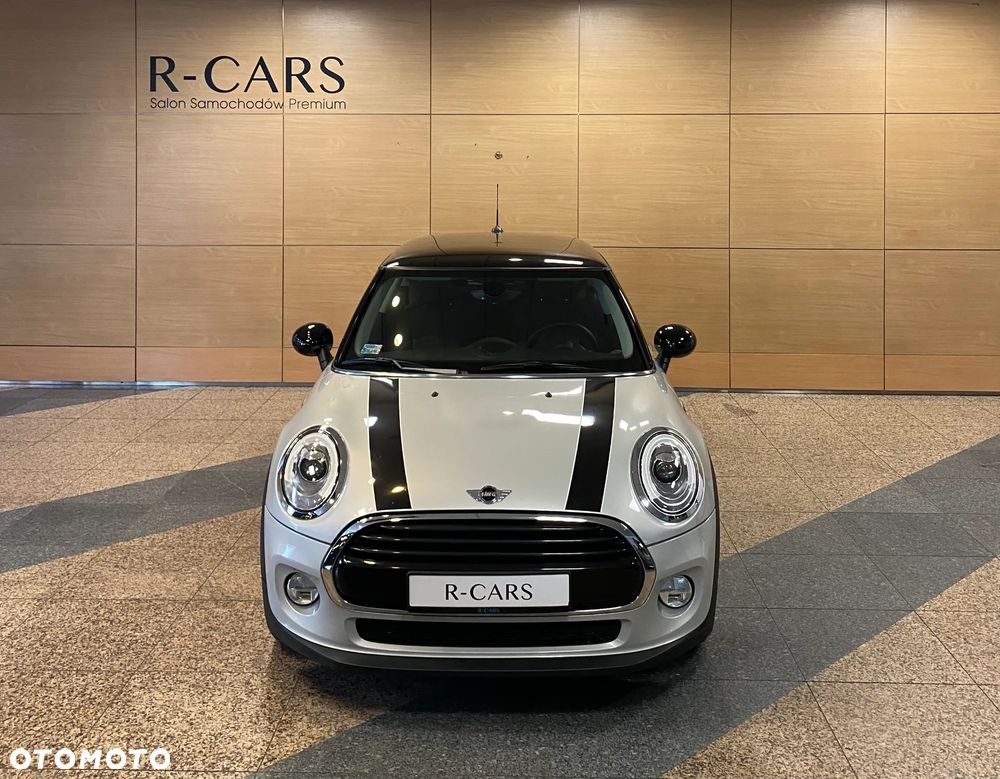 MINI Cooper Standard - 3