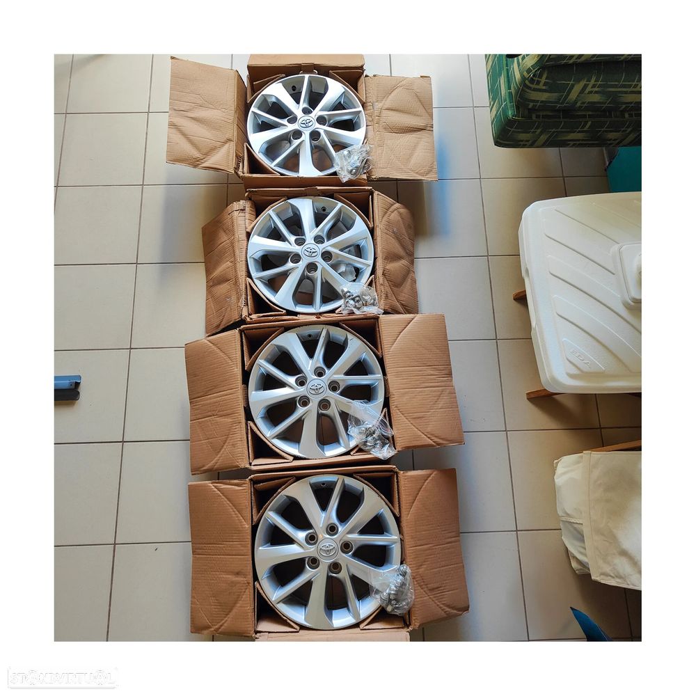 Toyota Corolla 1.4 D-4D Comfort+VSC+PM - 14