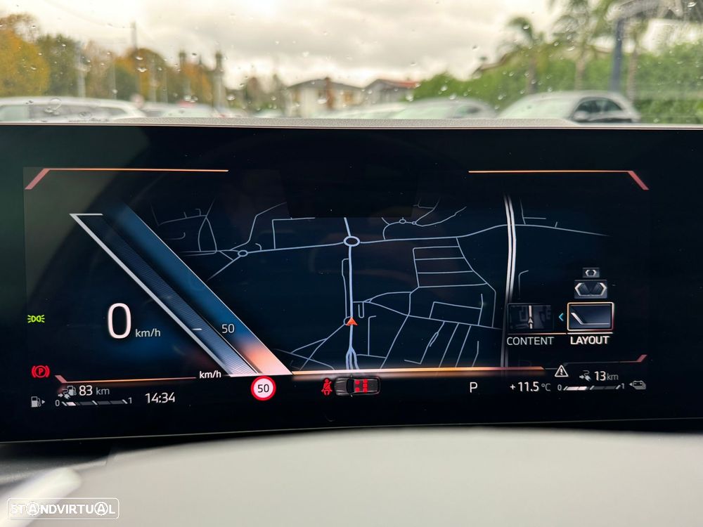 BMW 330 e Touring Corporate Edition Auto - 28