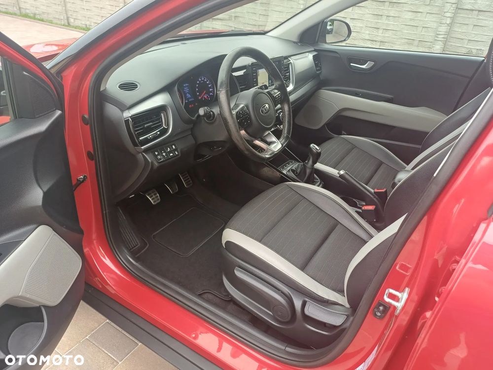 Kia Stonic 1.6 CRDi SCR XL - 6