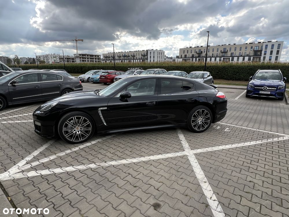 Porsche Panamera 4S PDK - 36