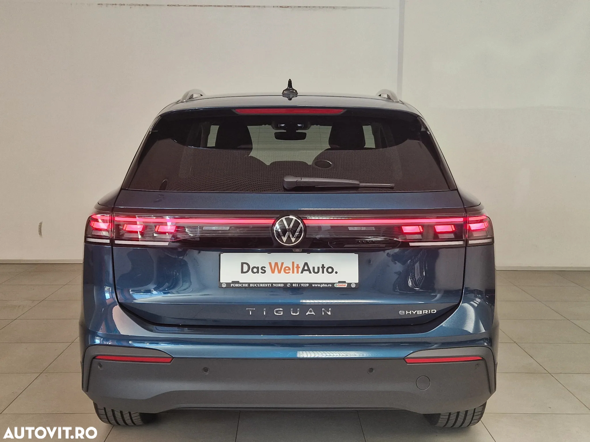 Volkswagen Tiguan - 8