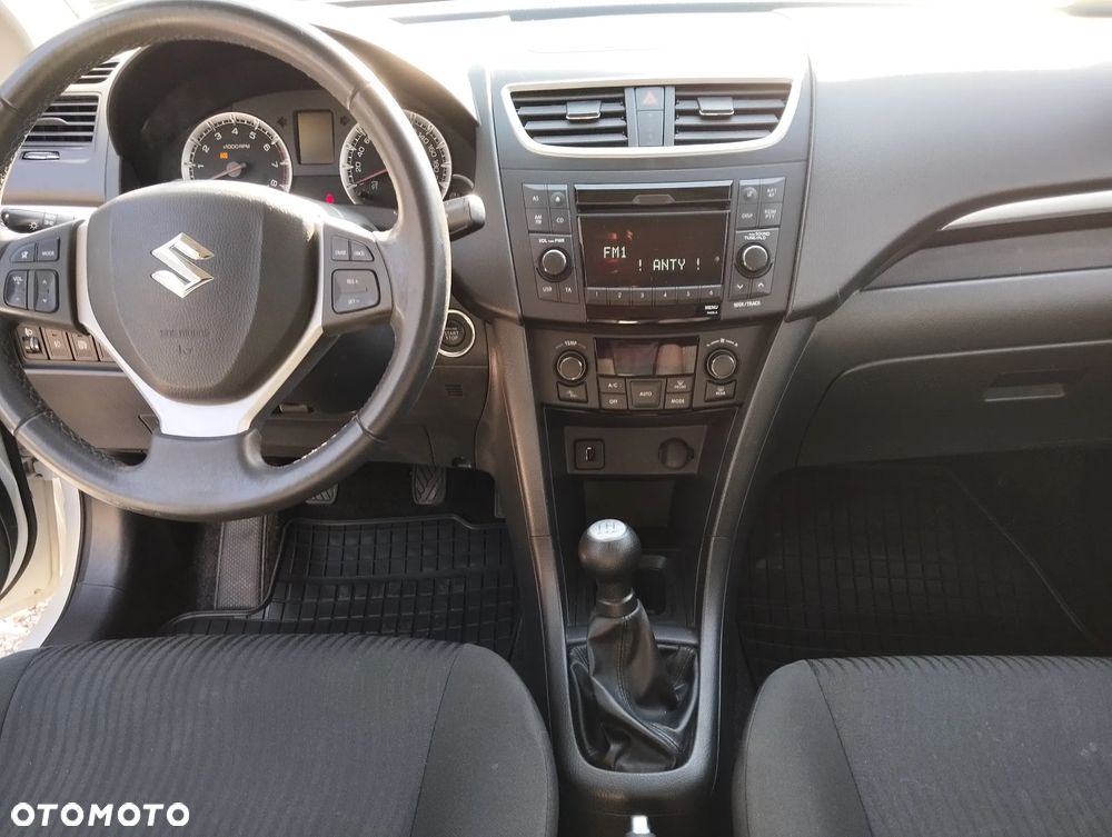 Suzuki Swift 1.2 Premium - 9