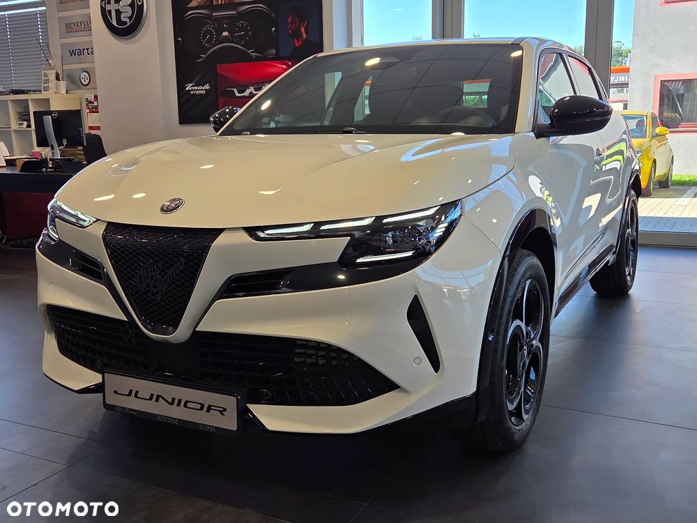 Alfa Romeo Junior 1.2 mHEV Ti eDCT - 2