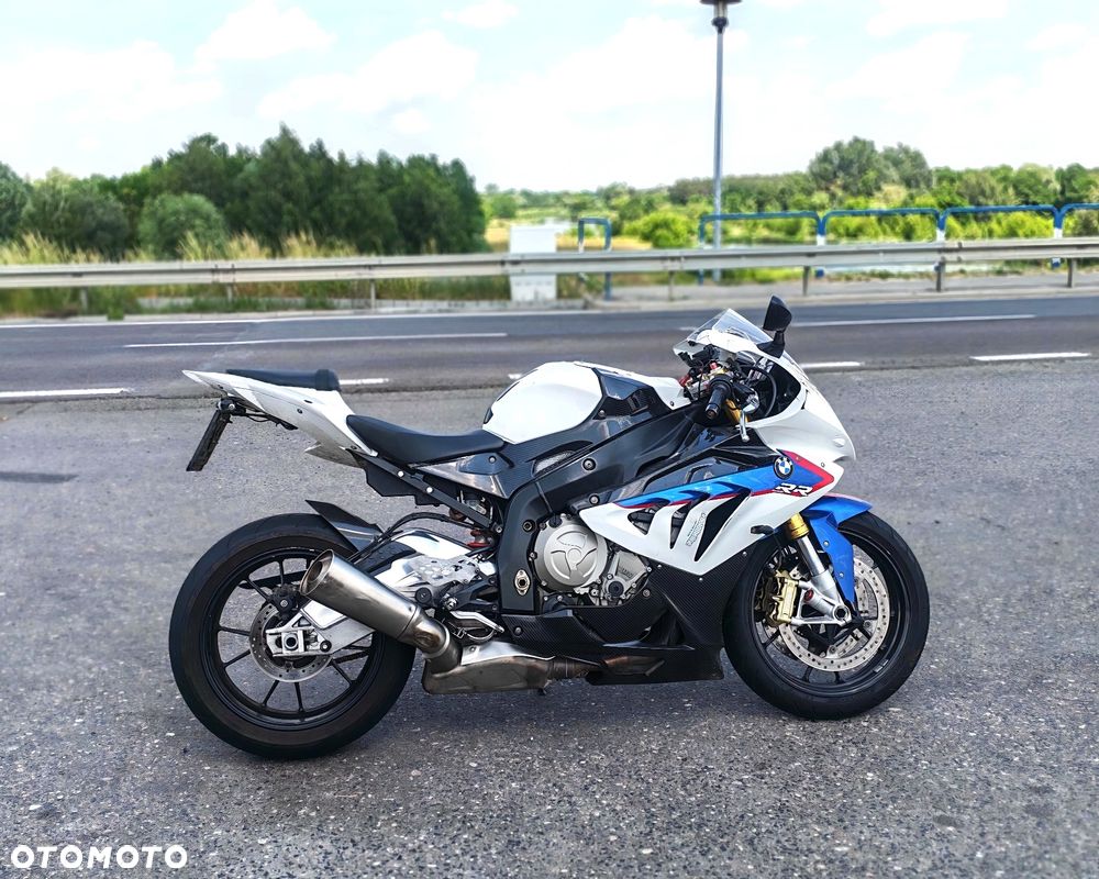 BMW S - 4