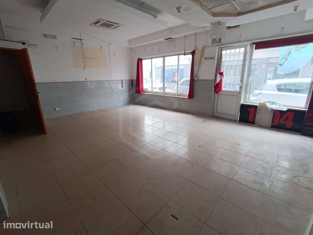 Vila Real de Santo António, Algarve. Espaço comercial com potencial... - Grande imagem: 4/17