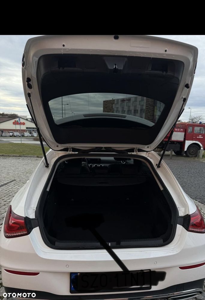 Mercedes-Benz CLA 250 e 8G-DCT AMG Line - 14
