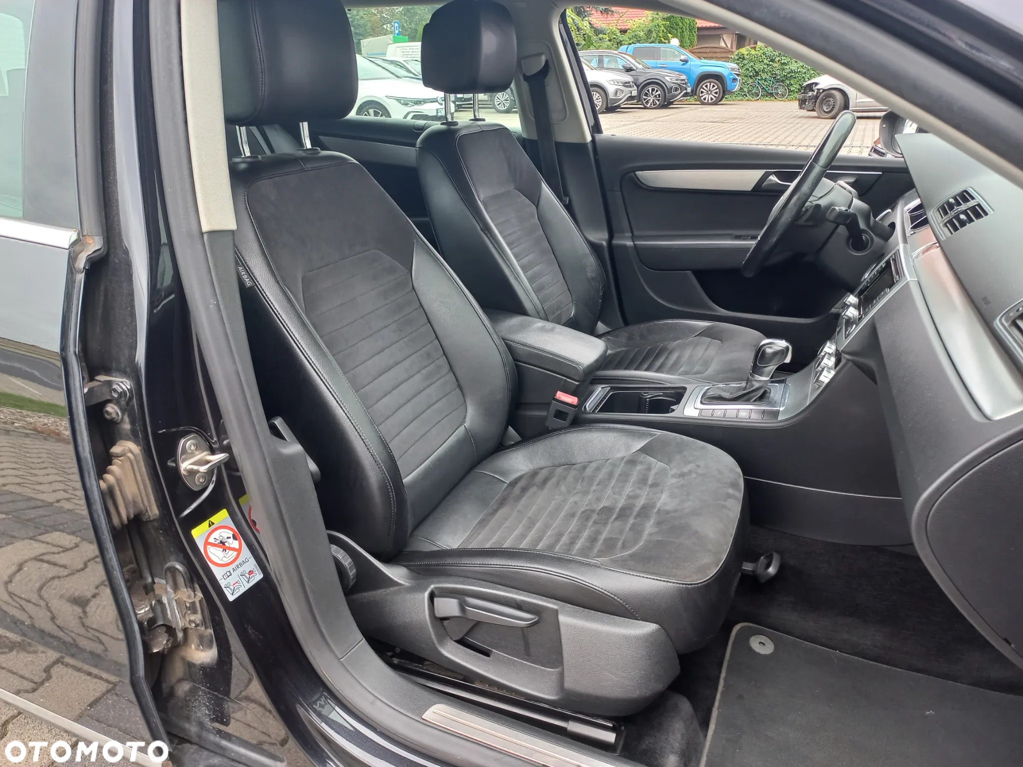 Volkswagen Passat 2.0 TDI Highline DSG - 26