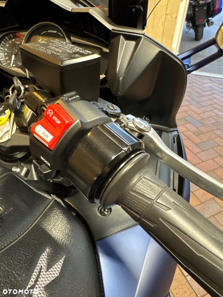 Yamaha FJR - 23