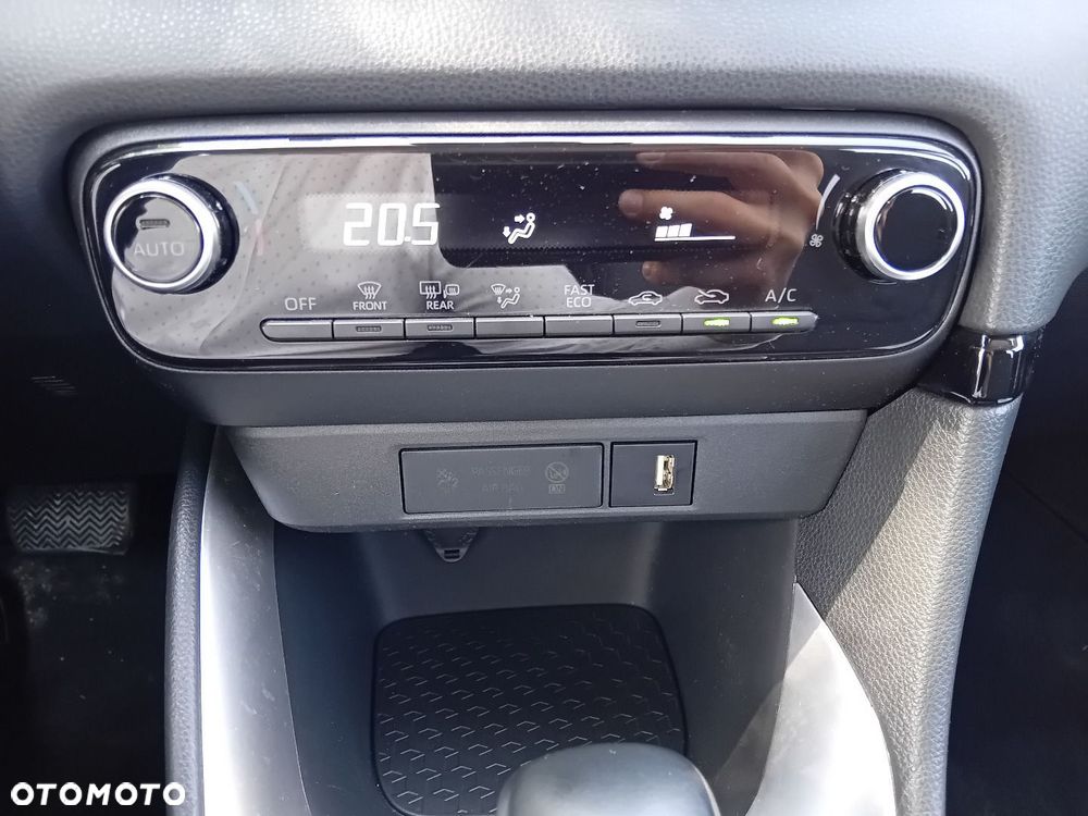 Toyota Yaris Hybrid 1.5 Comfort - 15