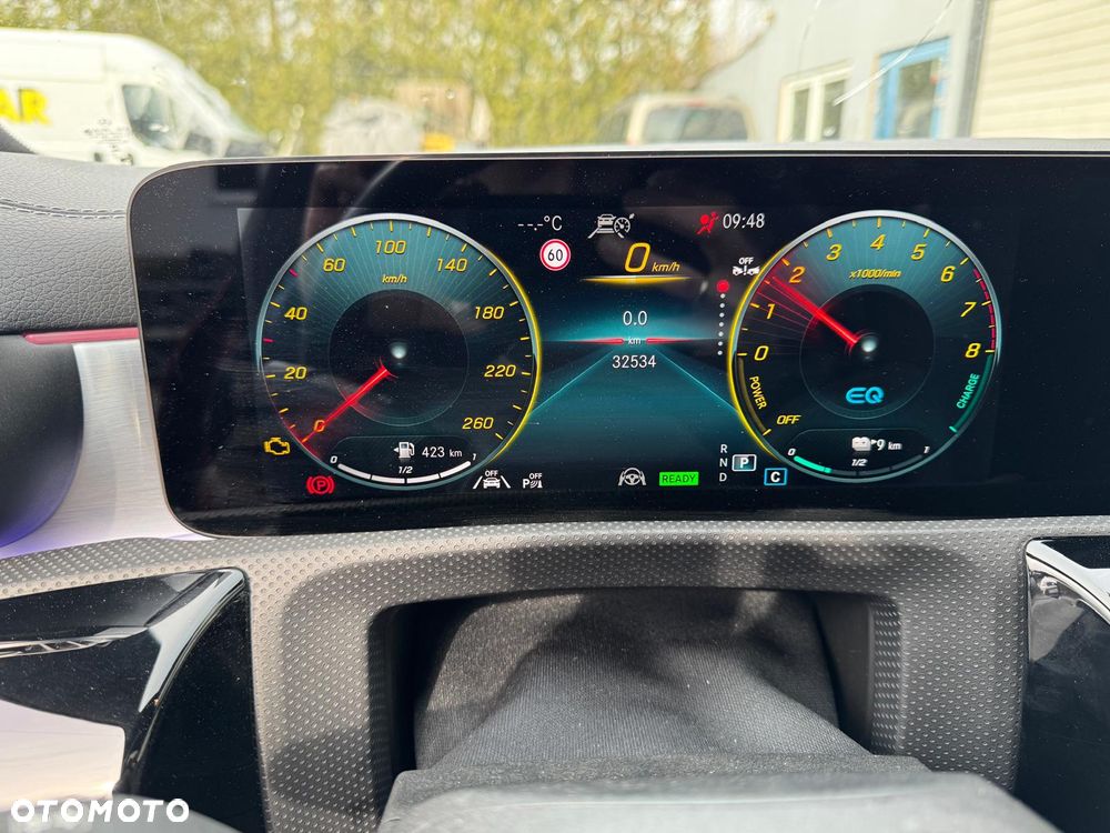 Mercedes-Benz CLA 250 e 8G-DCT Special Edition - 27