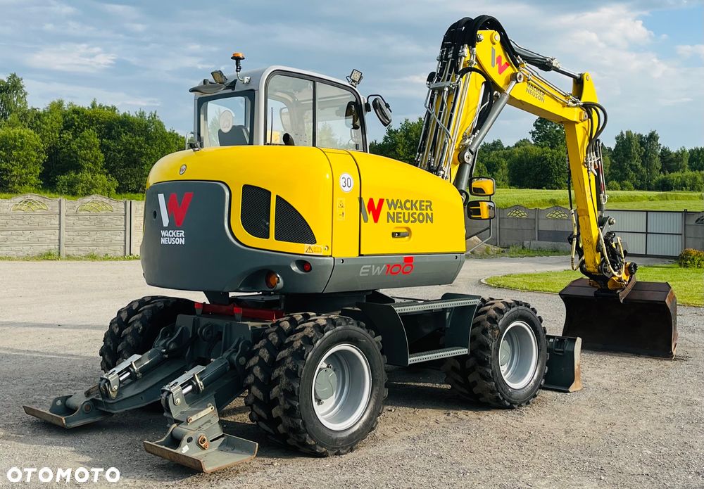 Wacker Neuson EW 100 / ROTOTILT / 4 Łyżki + Widły / Plug + Podpory / Sprowadzona / Koparka Kołowa - 3