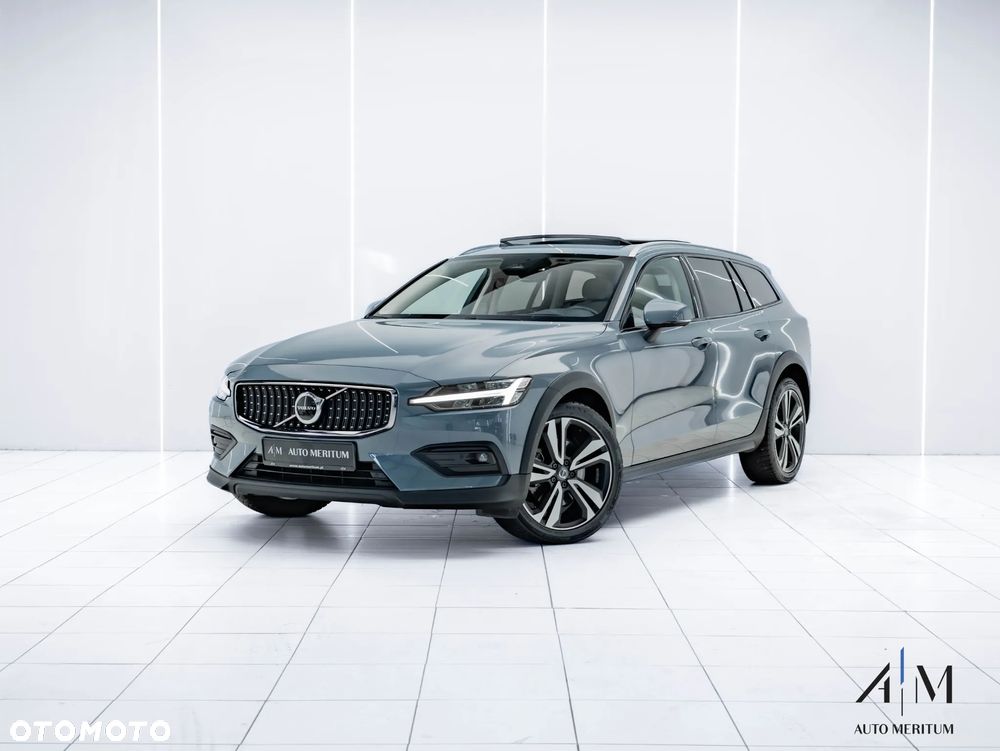 Volvo V60 Cross Country B4 D AWD Geartronic - 2
