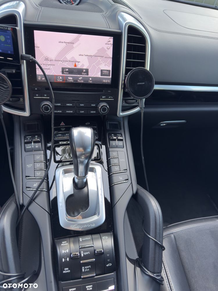 Porsche Cayenne Diesel Platinum Edition - 28