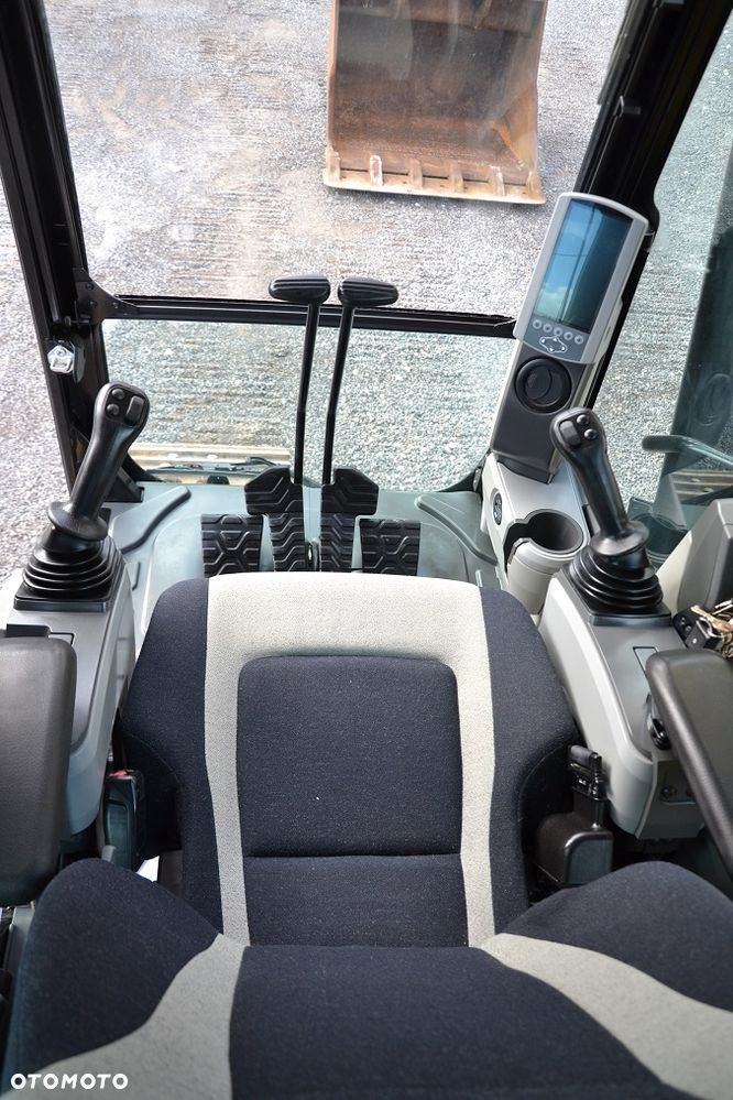 Caterpillar CAT 323 E, BEZ AD BLUE - 24
