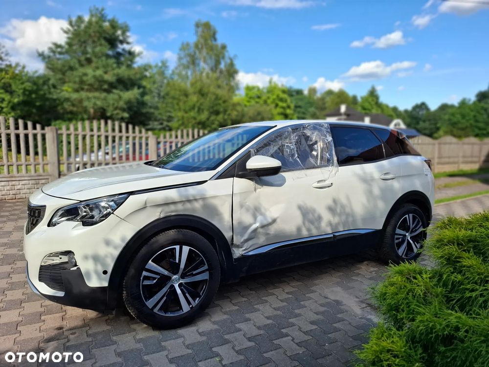 Peugeot 3008 PureTech 130 Stop & Start GPF Allure - 12