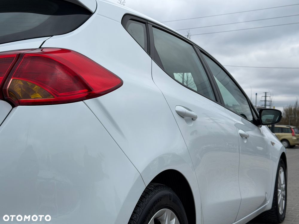 Kia Ceed 1.4 Business Line - 6