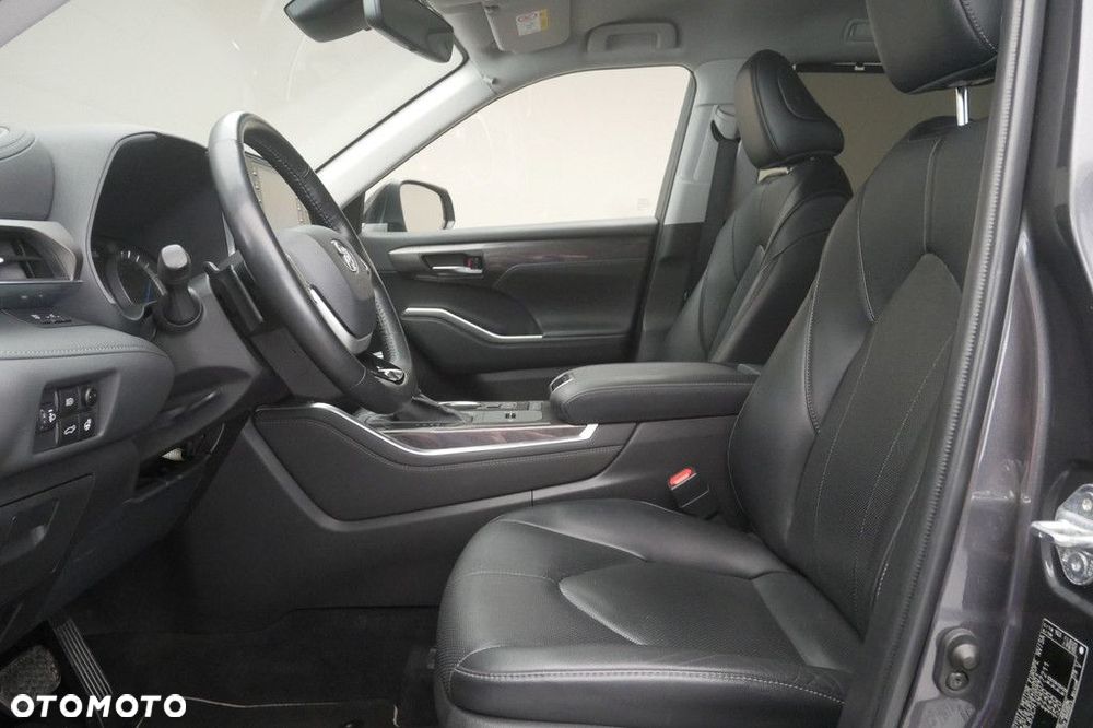 Toyota Highlander - 12