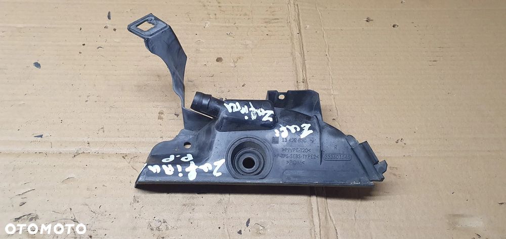 Odpływ zaślepka podszybia prawy prawa Opel Zafira C 13422830 - 1