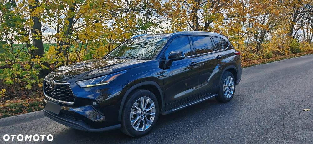 Toyota Grand Highlander - 2