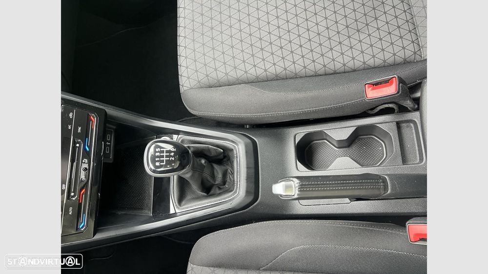 VW T-Cross 1.0 TSI Life - 21