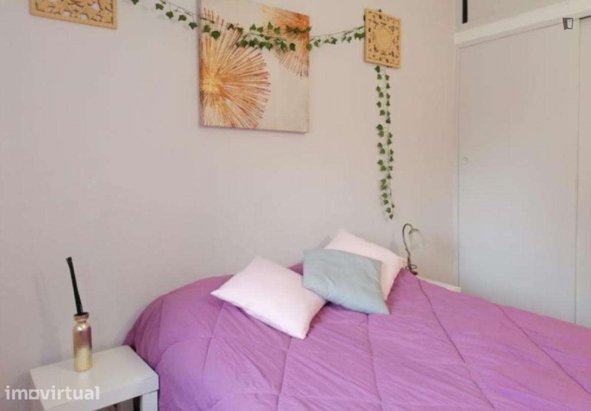 Quarto - localizado em Olivais Lisbon - Grande imagem: 2/13