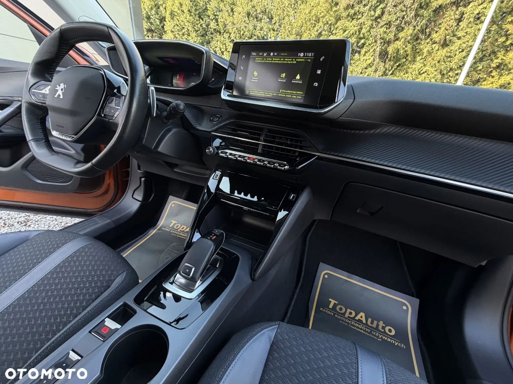 Peugeot 2008 1.5 BlueHDi Allure Pack S&S EAT8 - 17