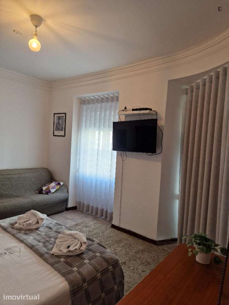 Quarto - localizado em Penha de França Lisbon - Grande imagem: 4/7