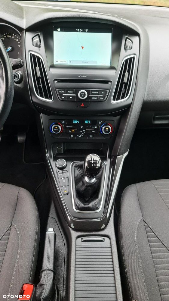 Ford Focus 1.5 EcoBlue STart-Stopp-System TITANIUM - 19
