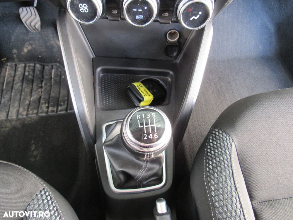 Dacia Duster TCe 150 2WD GPF Sondermodell Adventure - 17