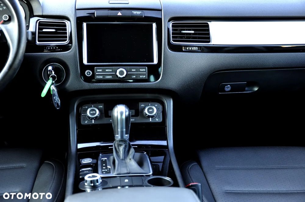 Volkswagen Touareg 3.0 V6 TDI DPF Automatik - 33