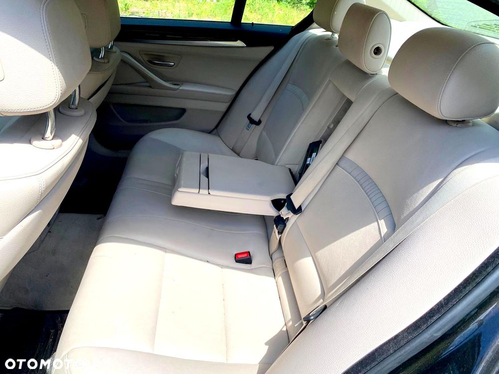BMW Seria 5 520d xDrive Luxury Line - 15