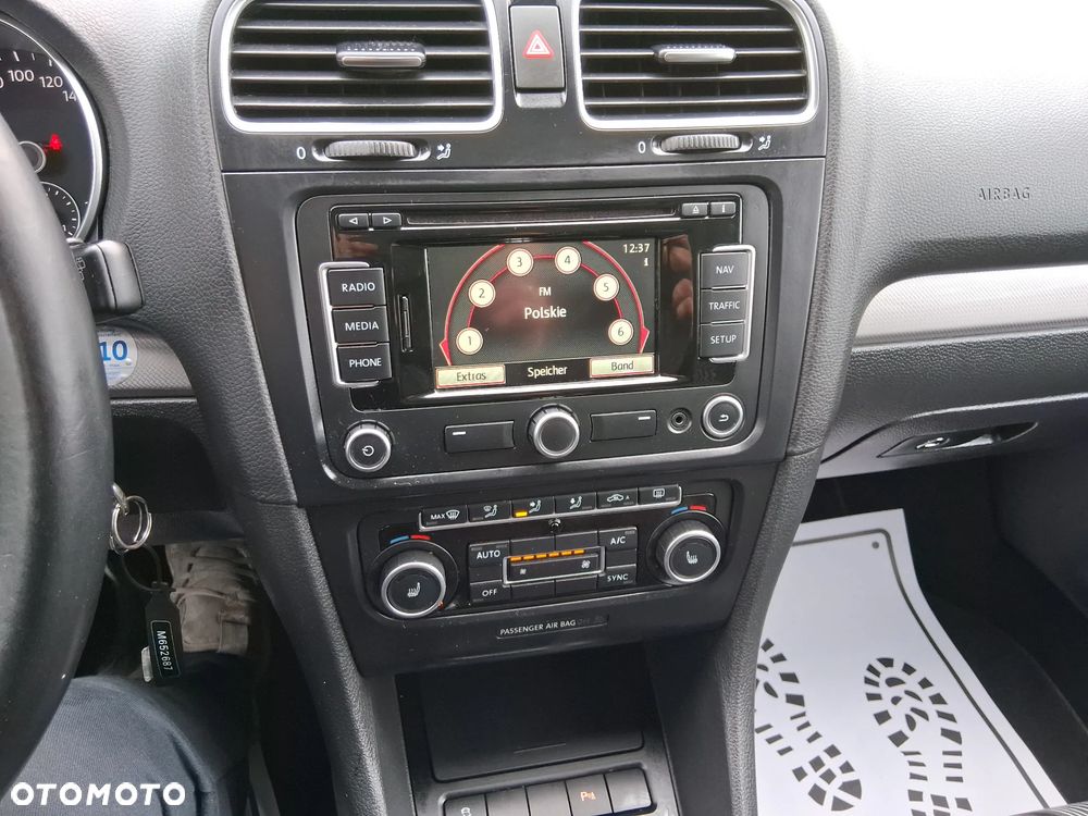 Volkswagen Golf 2.0 TDI DPF MATCH - 19