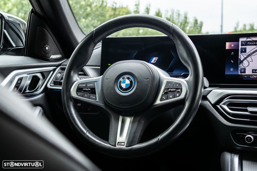 BMW i4 eDrive40 Desportiva M - 17