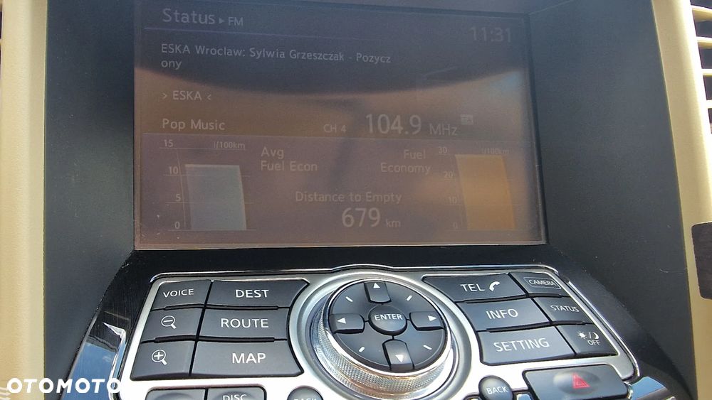 Infiniti QX70 - 18