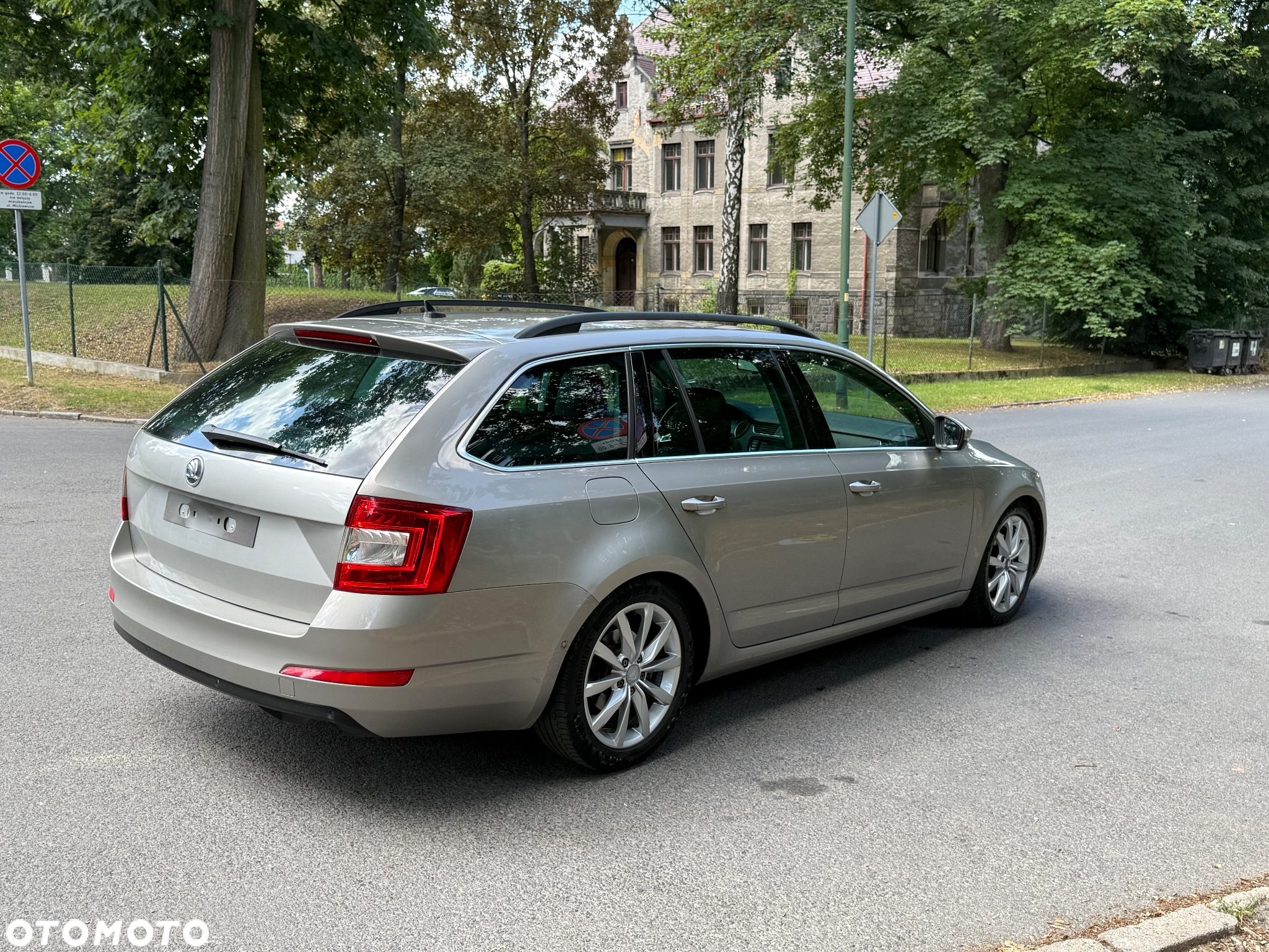 Skoda Octavia 1.6 TDI 4x4 Elegance - 5