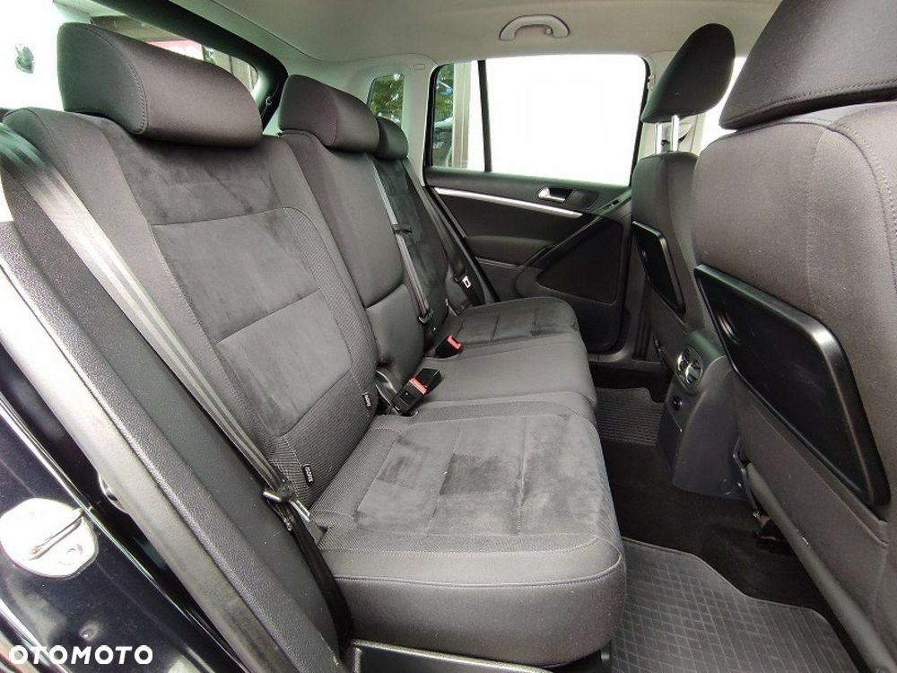 Volkswagen Tiguan - 16