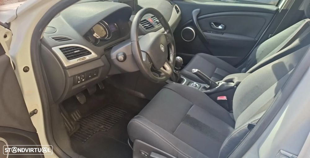 Renault Mégane Sport Tourer 1.5 dCi Dynamique - 10