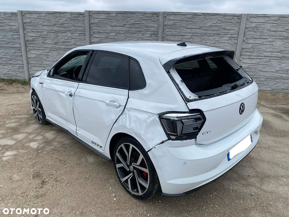 Volkswagen Polo 2.0 TSI DSG GTI - 38