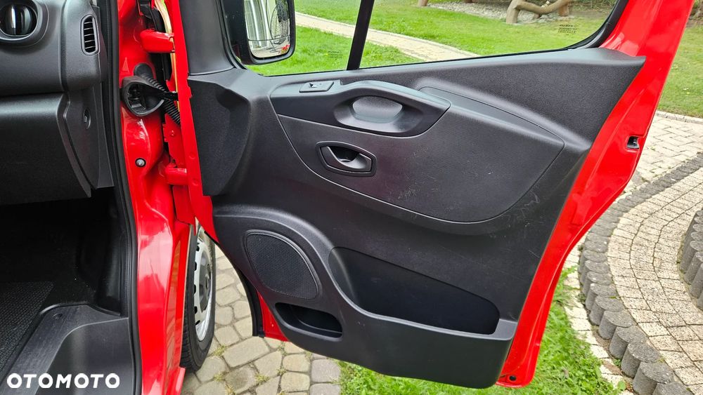 Renault Trafic 2,0DCI 2021Rok 105 Tys.km. L2 Długi Full Led Klima Nawi Kamera 2xDrzwi Hak Super Stan - 25