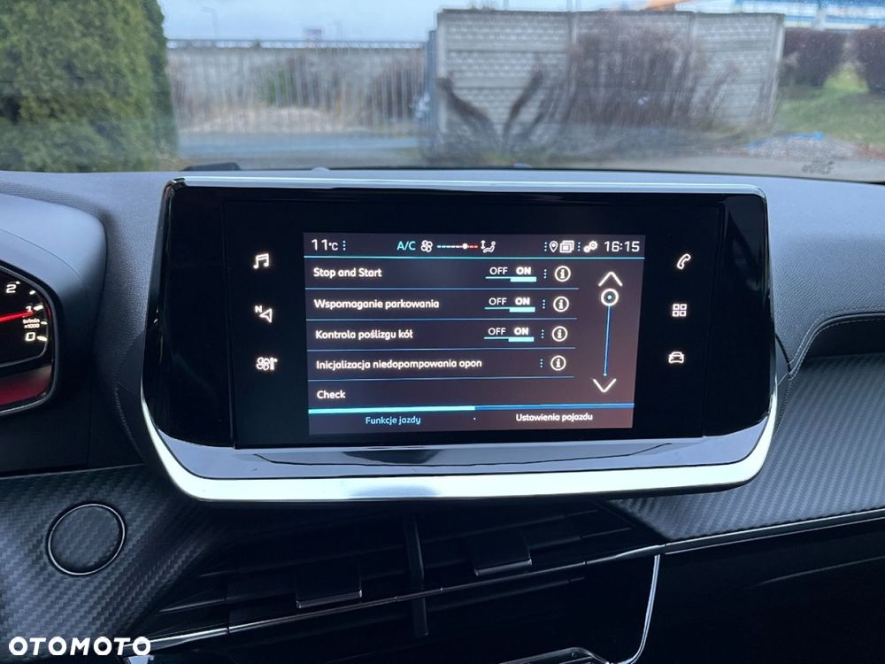 Peugeot 208 1.5 BlueHDi Signature S&S - 11