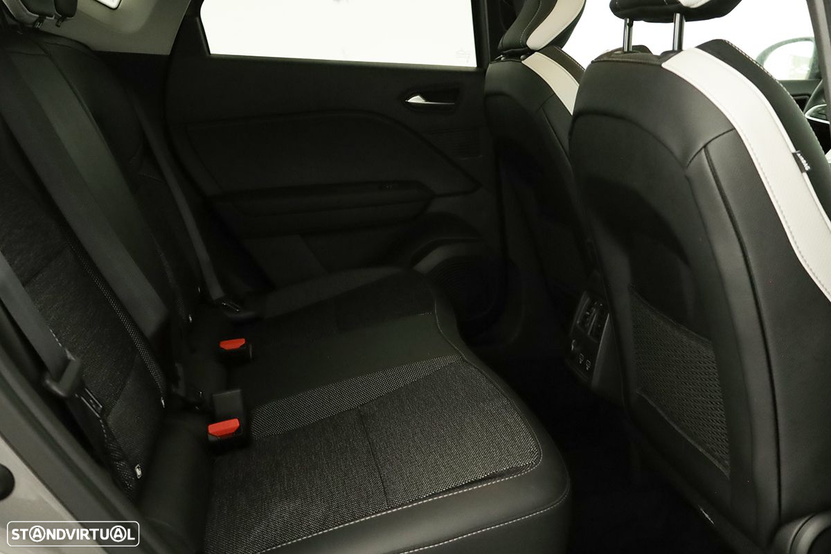 Renault Captur 1.0 TCe Techno Bi-Fuel - 24