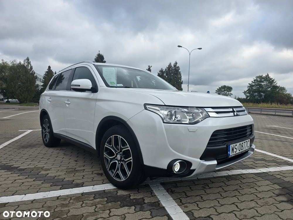 Mitsubishi Outlander 2.0 Instyle Navi CVT - 1