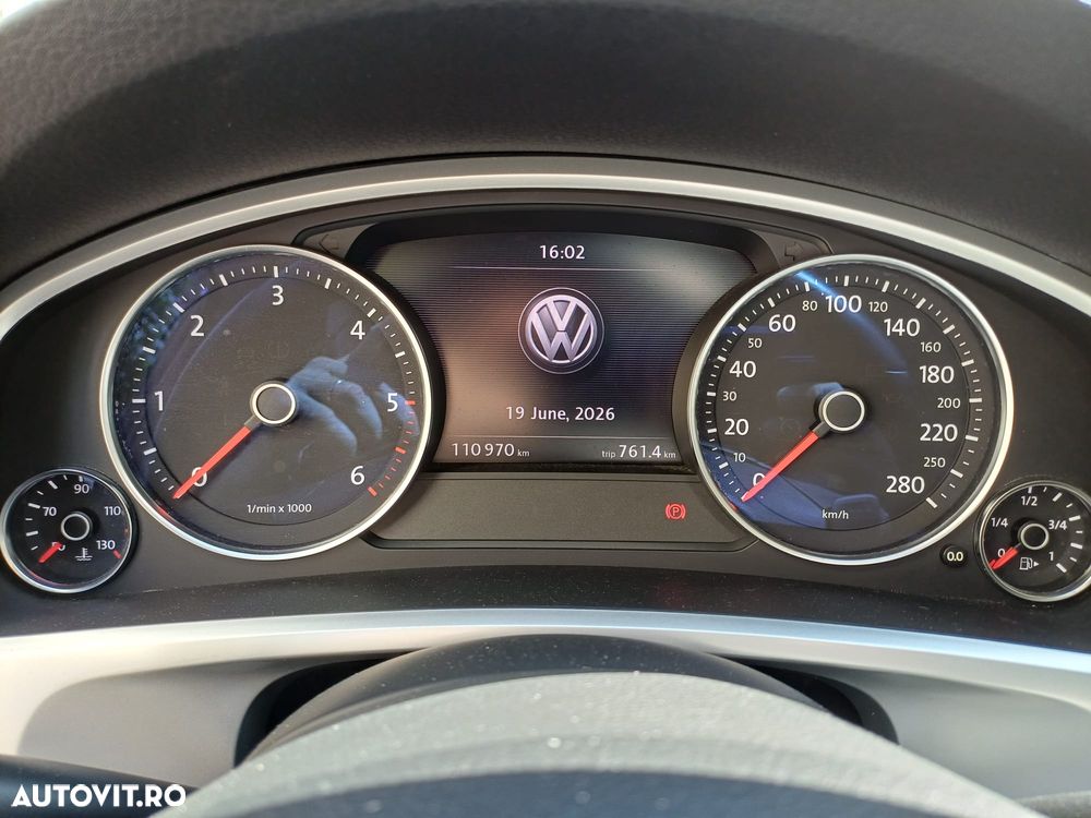 Volkswagen Touareg V6 TDI BMT Supreme Plus - 6