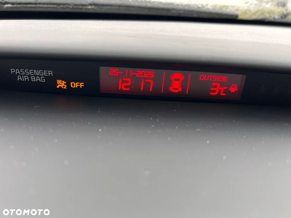 Kia Ceed 1.6 GDI Dream-Team Edition - 23