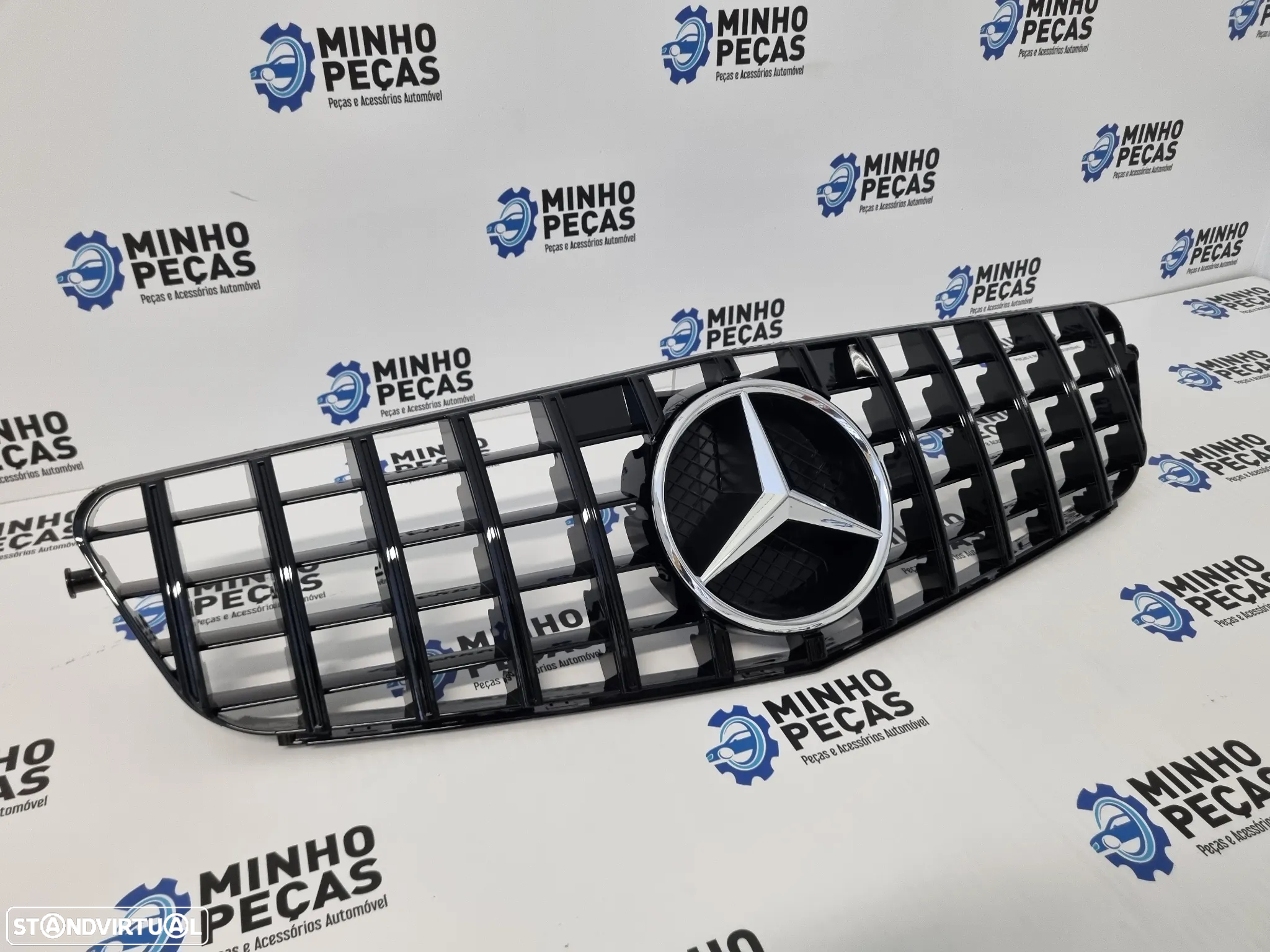 Grelha Mercedes W204 Look GTR Preto Brilho - 3